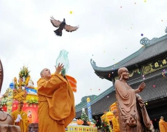 7 điều nên làm trong tháng cô hồn để tránh vận xui, gặp may mắn