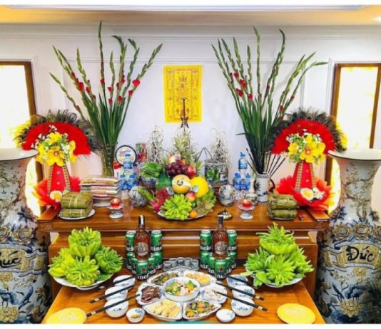 Văn khấn dọn bàn thờ cuối năm đầy đủ nhất