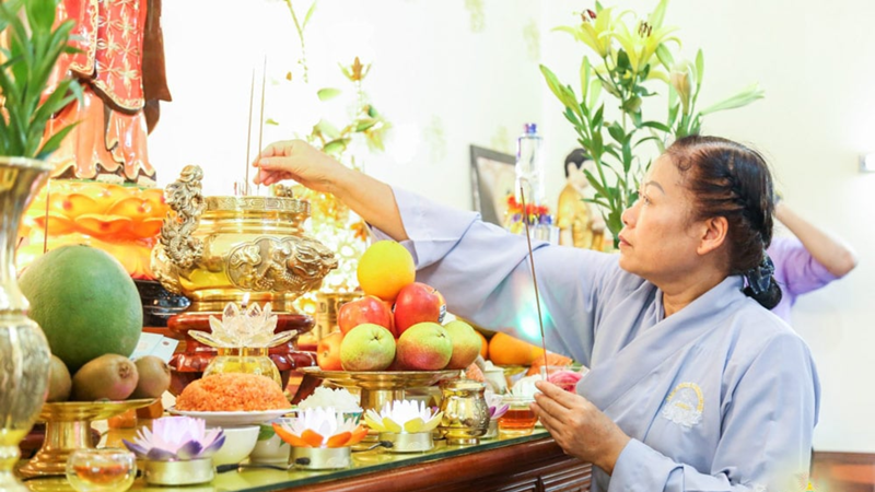 Tại sao nên ăn chay ngày rằm tháng tư?